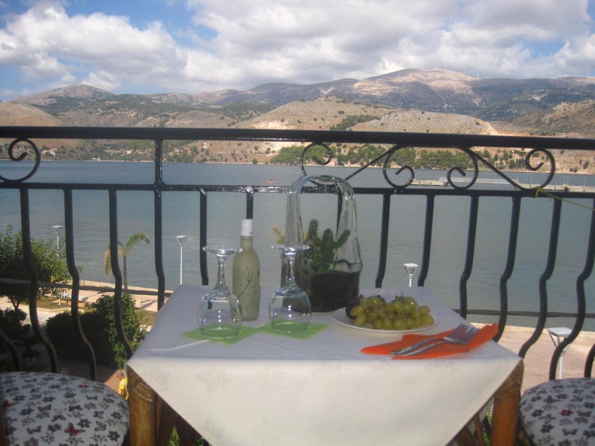Marina Studios I Argostoli  Eksteriør billede