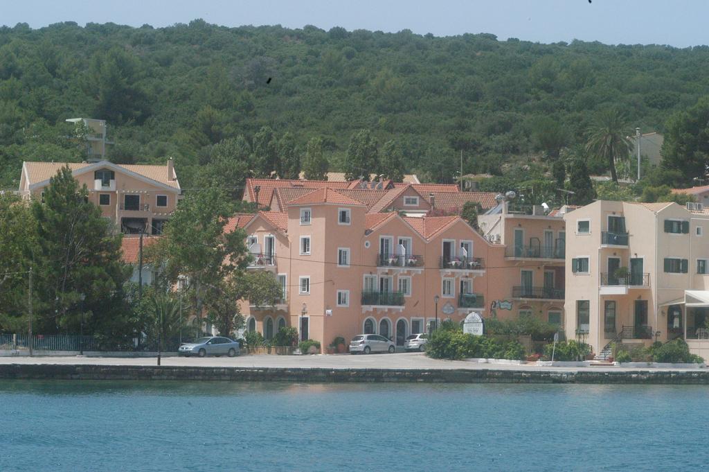 Marina Studios I Argostoli  Eksteriør billede